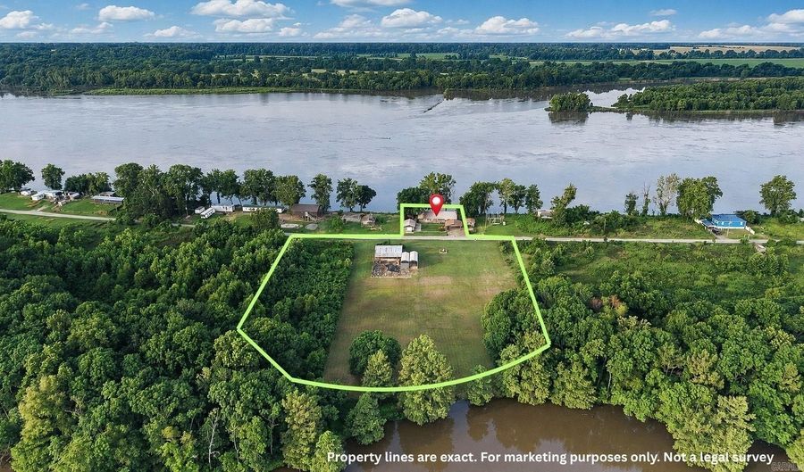 9106 E Swan Lake Rd, Altheimer, AR 72004 - 1 Beds, 2 Bath