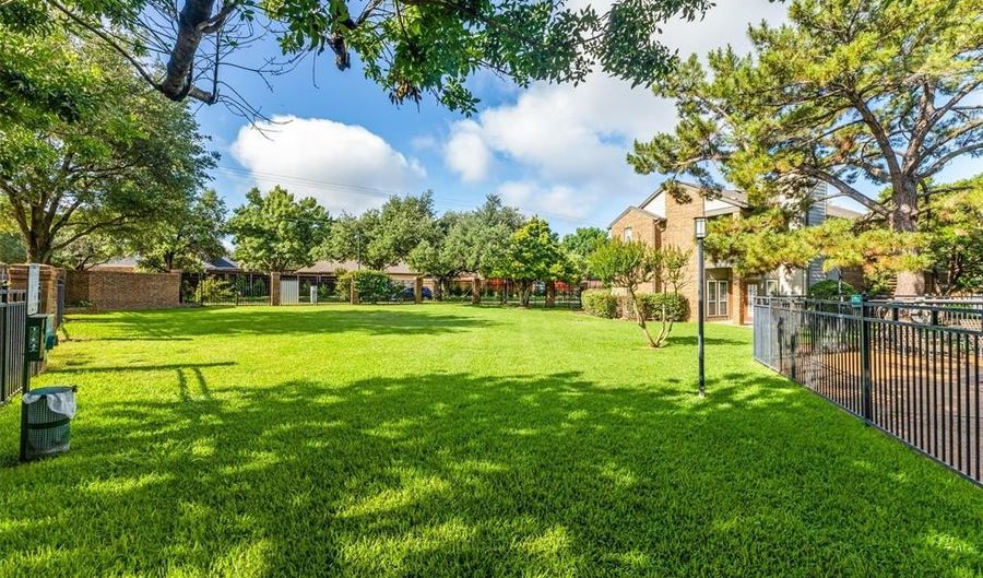 4067 Beltway Dr 211, Addison, TX 75001 - 2 Beds, 2 Bath