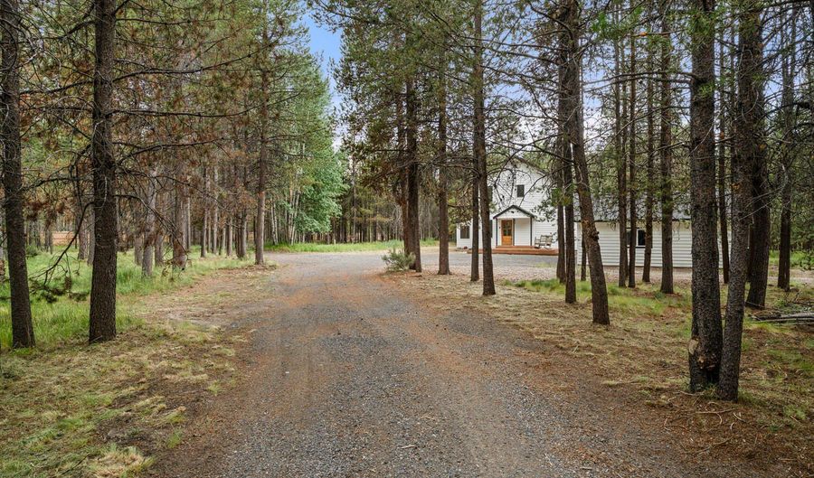 55402 Homestead Way, Bend, OR 97707 - 2 Beds, 2 Bath