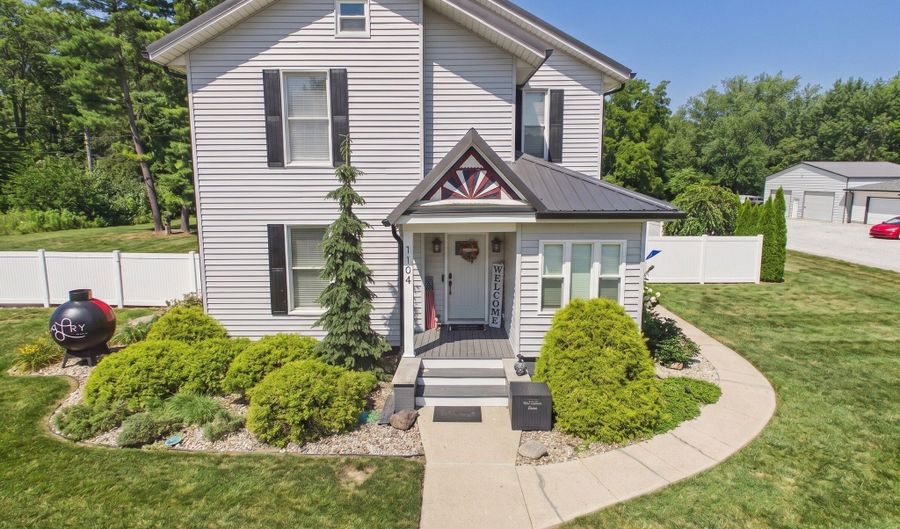 1104 S Harrison St, Alexandria, IN 46001 - 4 Beds, 3 Bath
