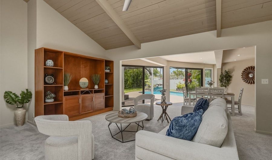 7081 Kalanianaole Hwy, Honolulu, HI 96825 - 5 Beds, 3 Bath