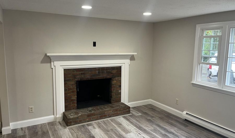 49 Burnham St, Barnstable, MA 02630 - 3 Beds, 2 Bath