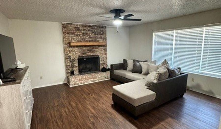 985 Minter Ln, Abilene, TX 79603 - 2 Beds, 2 Bath