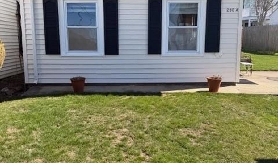 280 Bonnet Point Rd A, Narragansett, RI 02882 - 1 Beds, 1 Bath