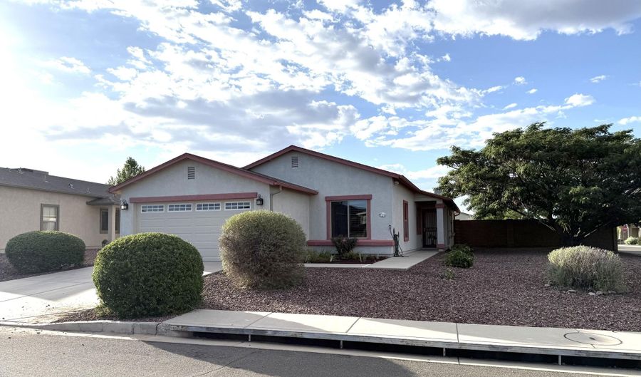 1496 Stratford Pl, Chino Valley, AZ 86323 - 3 Beds, 2 Bath
