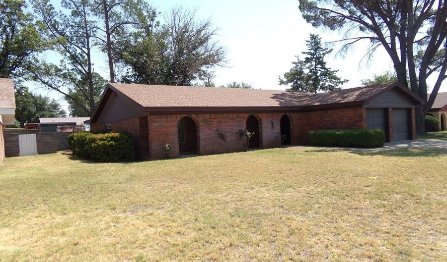 1202 NW 15th St, Andrews, TX 79714 - 4 Beds, 2 Bath