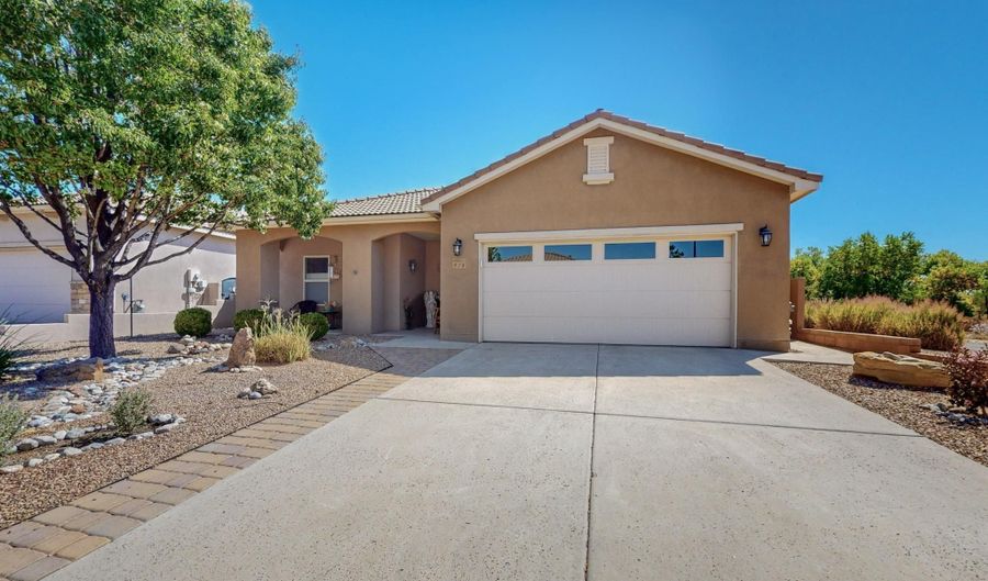 978 PRAIRIE ZINNIA Dr, Bernalillo, NM 87004 - 3 Beds, 3 Bath