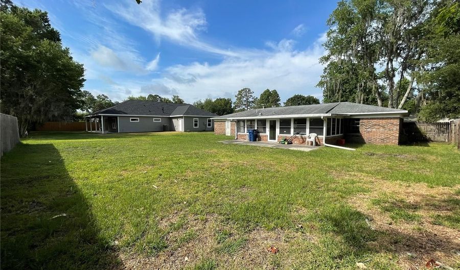 10919 NW 61ST Ter, Alachua, FL 32615 - 3 Beds, 2 Bath