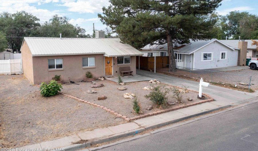 1616 N GLENMARY Dr, Aztec, NM 87410 - 3 Beds, 1 Bath