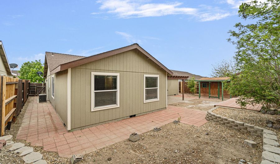 1662 Round Up Rd, Fernley, NV 89408 - 3 Beds, 2 Bath