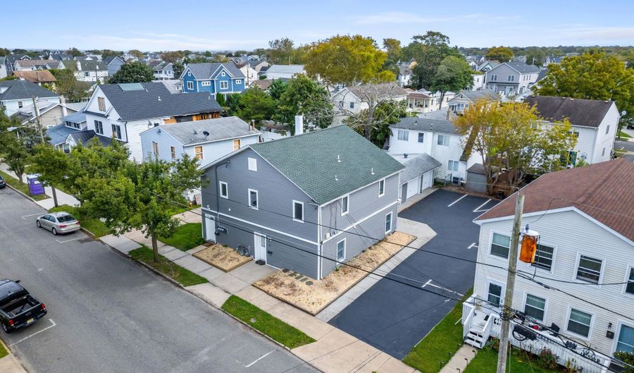 517 14th Ave, Belmar, NJ 07719 - 5 Beds, 2 Bath