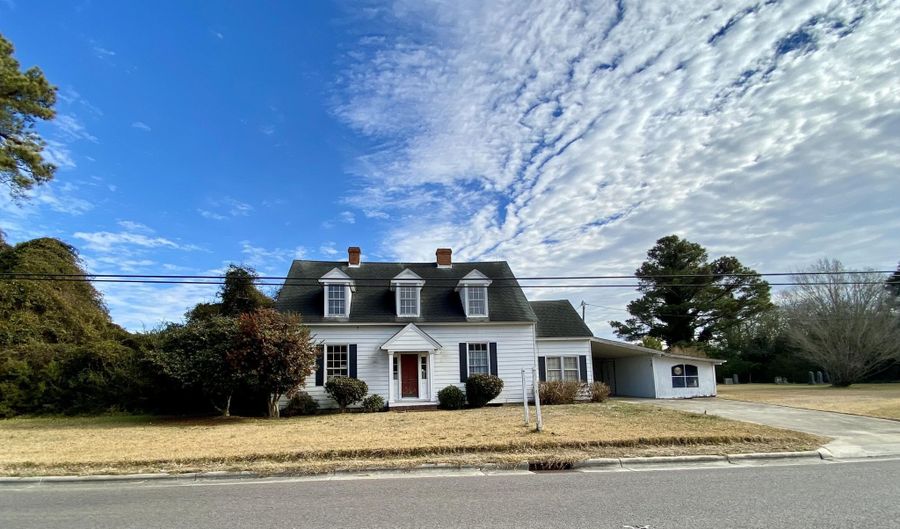 4313 Caratoke Hwy, Barco, NC 27917 - 4 Beds, 2 Bath