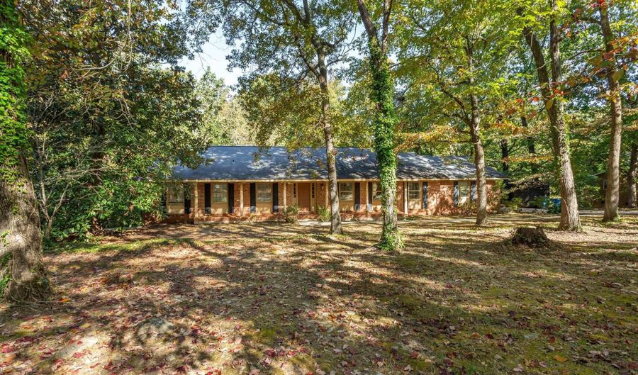 2307 RIDGEVIEW Rd, Anniston, AL 36207 - 4 Beds, 3 Bath