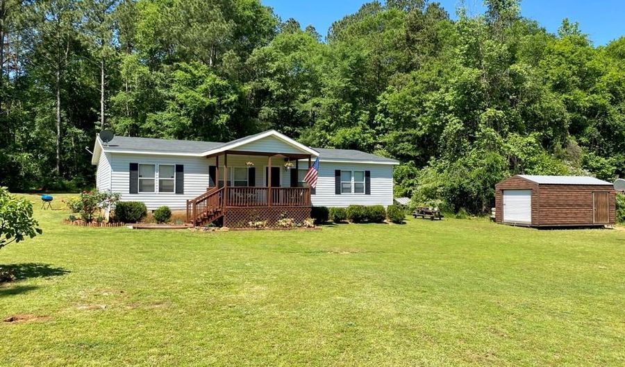 571 McCarty Dodd Rd, Colbert, GA 30628 - 3 Beds, 2 Bath