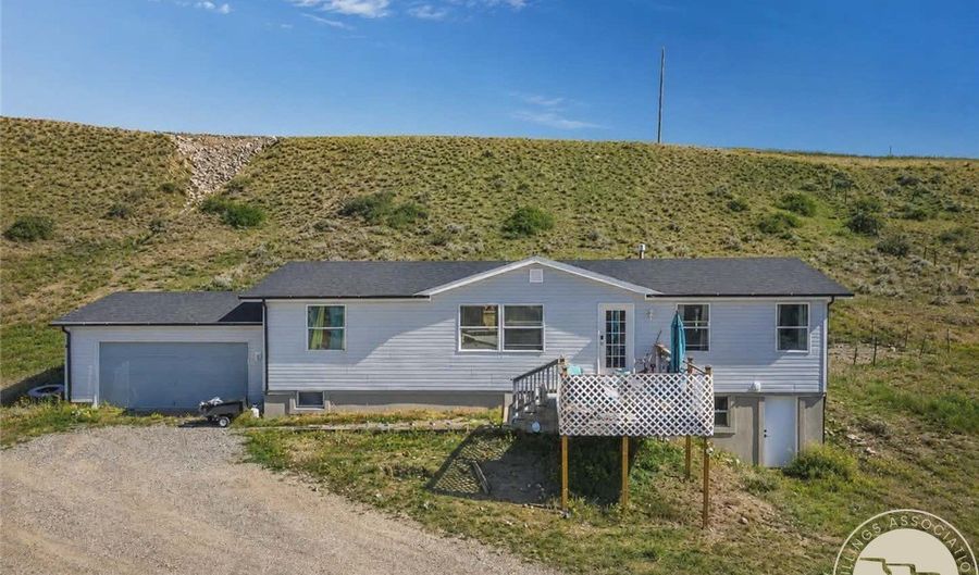 8439 Shorthorn Dr, Billings, MT 59106 - 3 Beds, 3 Bath