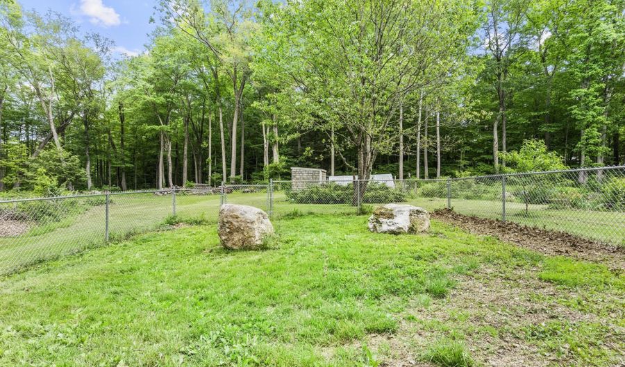 695 Brewster St, Coventry, CT 06238 - 3 Beds, 3 Bath