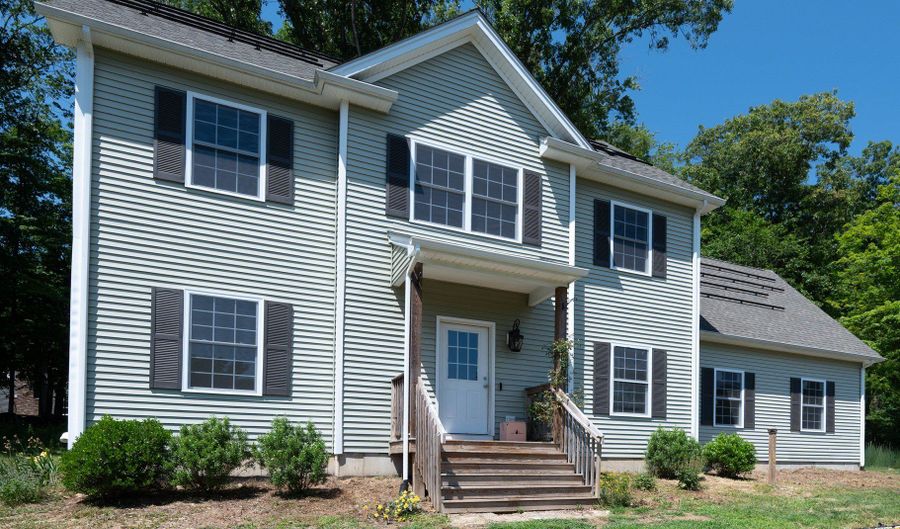 805 Pucker St, Coventry, CT 06238 - 3 Beds, 3 Bath
