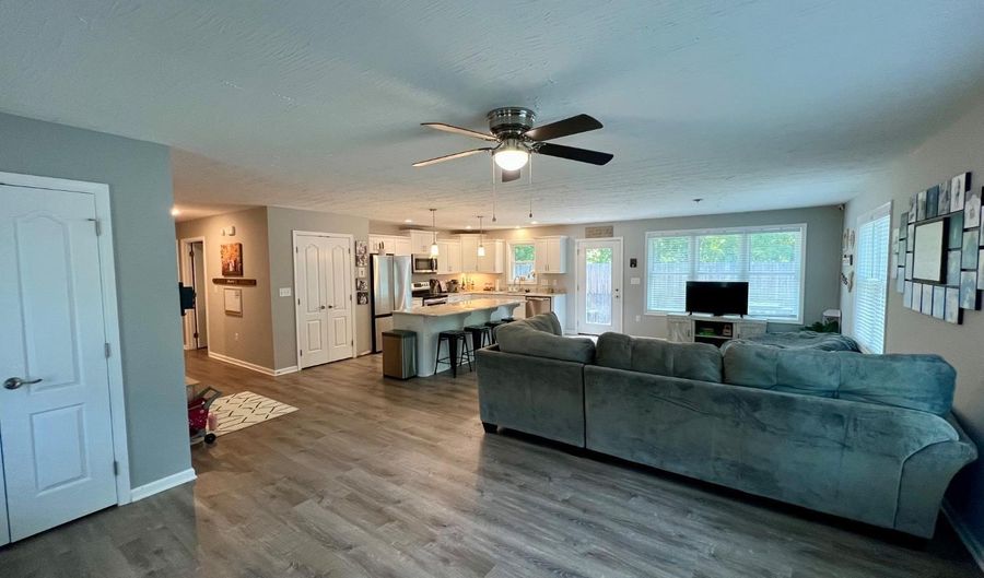 574 N Creek Rd, Appomattox, VA 24522 - 3 Beds, 2 Bath
