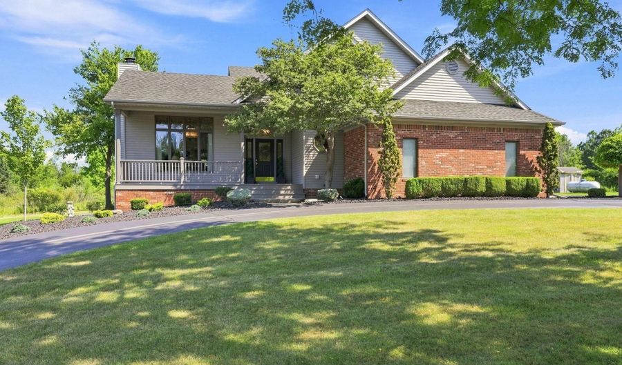 20875 Irwin Rd, Armada, MI 48005 - 3 Beds, 3 Bath