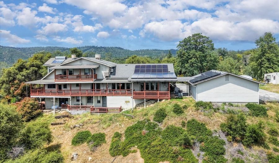 43736 Highway 49, Ahwahnee, CA 93601 - 5 Beds, 5 Bath