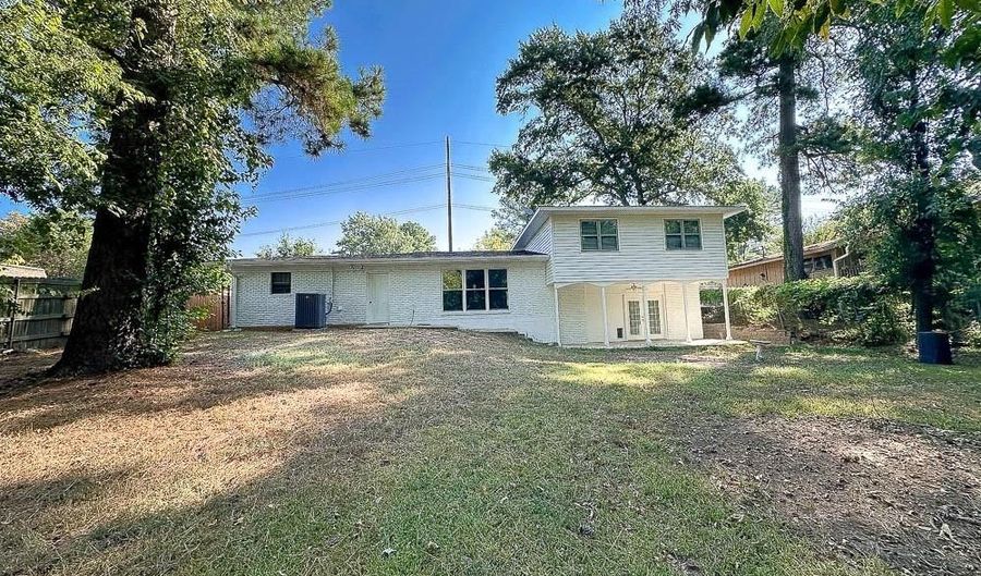 7040 Creswell Dr, Shreveport, LA 71106 - 3 Beds, 3 Bath