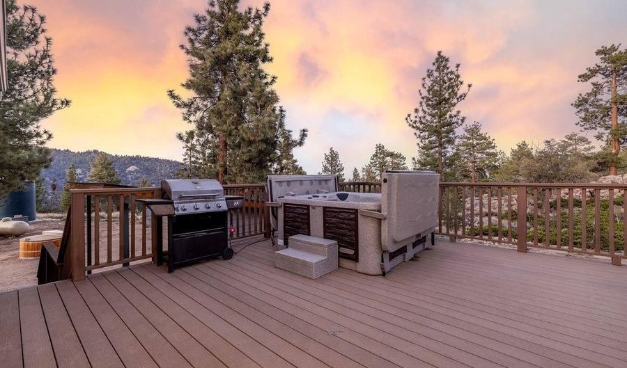 43942 Rainbow Ln, Angelus Oaks, CA 92305 - 4 Beds, 3 Bath