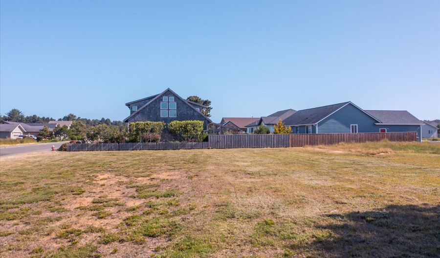 2732 Lincoln Ave SW 500, Bandon, OR 97411 - 0 Beds, 0 Bath