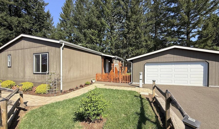 32700 SE LEEWOOD Ln 4000, Boring, OR 97009 - 3 Beds, 2 Bath