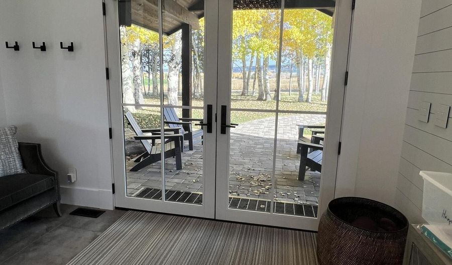 130 YELLOW ROSE Dr, Alta, WY 83414 - 4 Beds, 3 Bath
