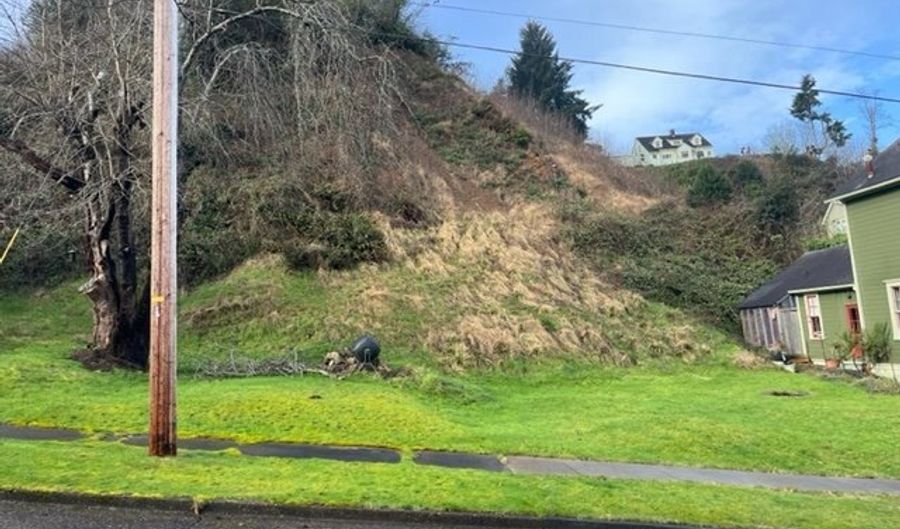 451 6th St, Astoria, OR 97103 - 0 Beds, 0 Bath