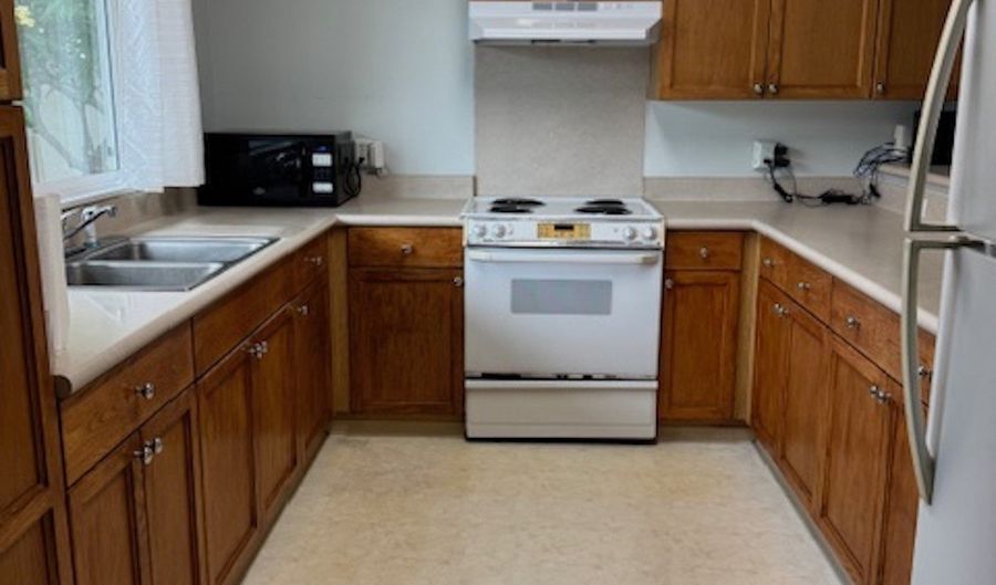 91-1061 Ualakupu St, Kapolei, HI 96707 - 3 Beds, 2 Bath