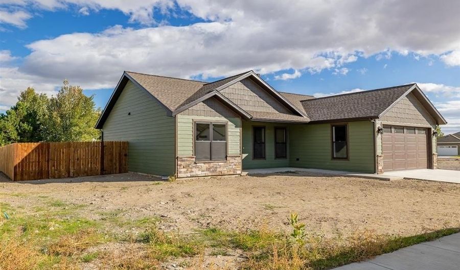 2837 West Ave, Cody, WY 82414 - 3 Beds, 1 Bath