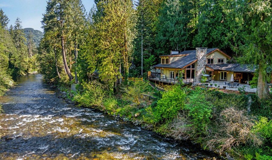 21367 E BLUE JAY Ln, Brightwood, OR 97011 - 4 Beds, 3 Bath