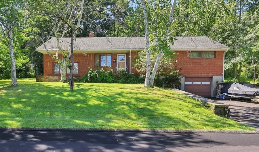 47 May St, Bristol, CT 06010 - 4 Beds, 3 Bath
