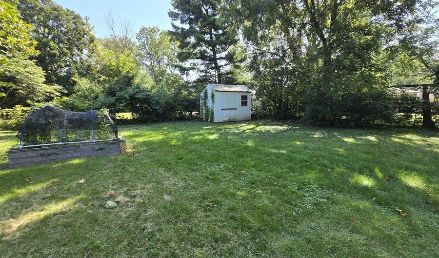 901 E Krage Dr, Addison, IL 60101 - 3 Beds, 2 Bath