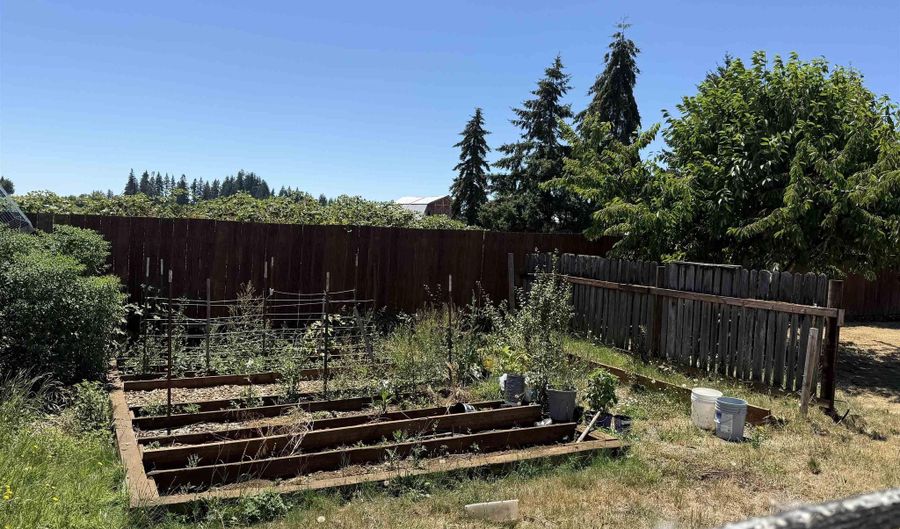 6772 Peter Rd SE, Aumsville, OR 97325 - 3 Beds, 2 Bath
