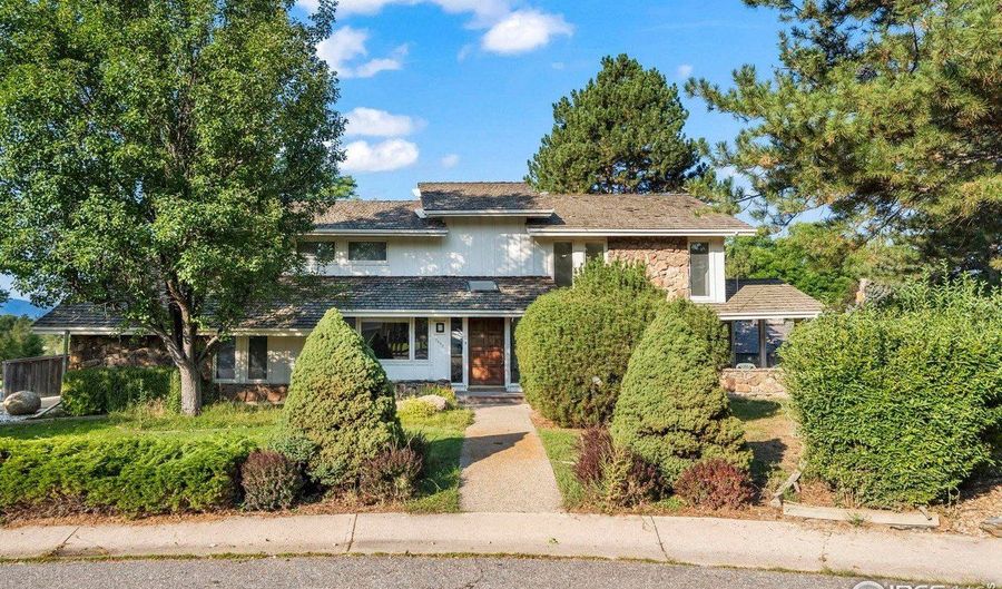 7303 Old Post Rd, Boulder, CO 80301 - 5 Beds, 4 Bath