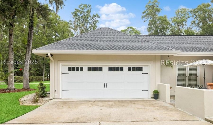 13 Greenwood Dr, Bluffton, SC 29910 - 3 Beds, 3 Bath