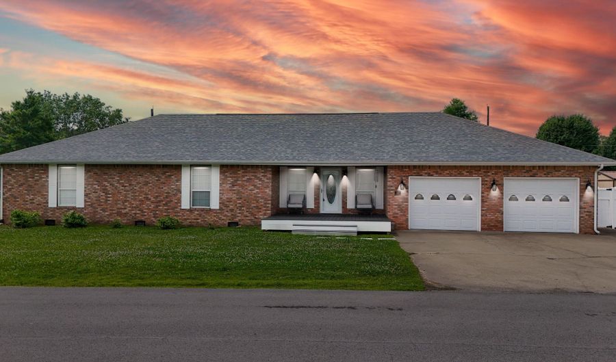 101 Spruce St, Barbourville, KY 40906 - 3 Beds, 2 Bath