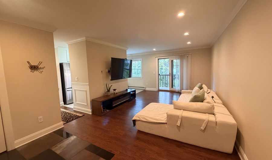 10 Scuppo Rd A15, Danbury, CT 06811 - 2 Beds, 1 Bath