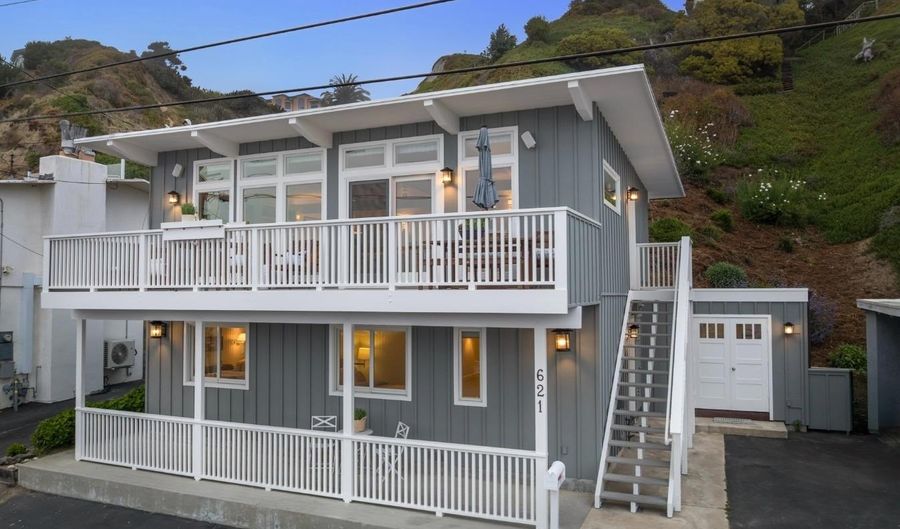 621 Beach Dr, Aptos, CA 95003 - 4 Beds, 2 Bath