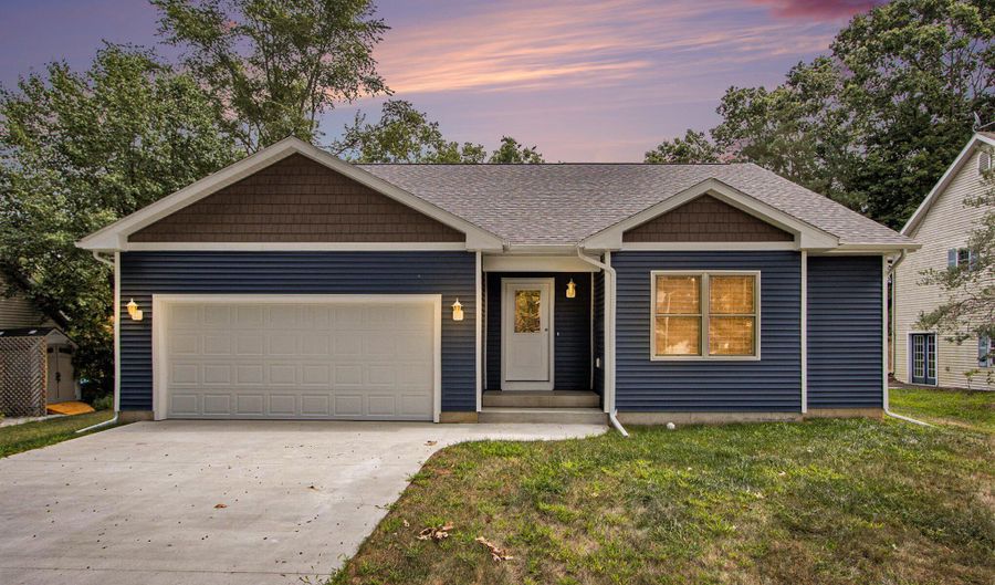 126 Goodwin St, Allegan, MI 49010 - 3 Beds, null Bath