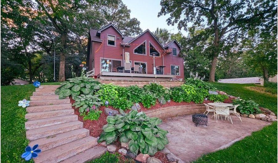 102 206th St, Alden, WI 54026 - 4 Beds, 2 Bath