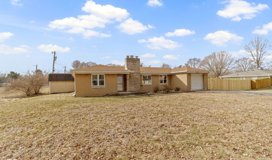 305 Bixler Rd, Indianapolis, IN 46227 - 3 Beds, 1 Bath