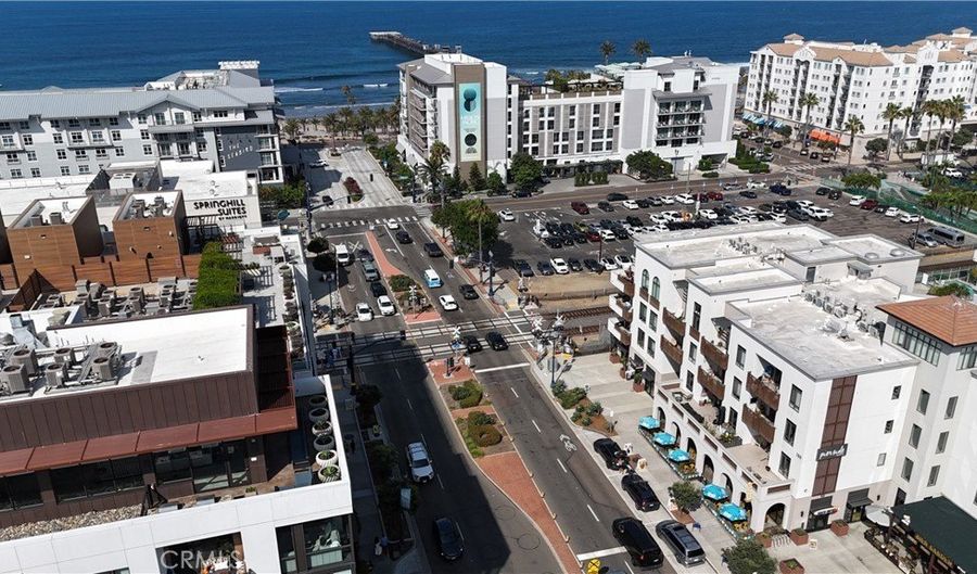 301 Mission Ave 409, Oceanside, CA 92054 - 2 Beds, 3 Bath