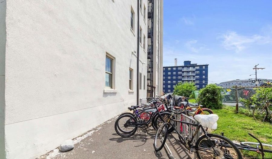 400 Deal Lake Dr 7H, Asbury Park, NJ 07712 - 1 Beds, 1 Bath