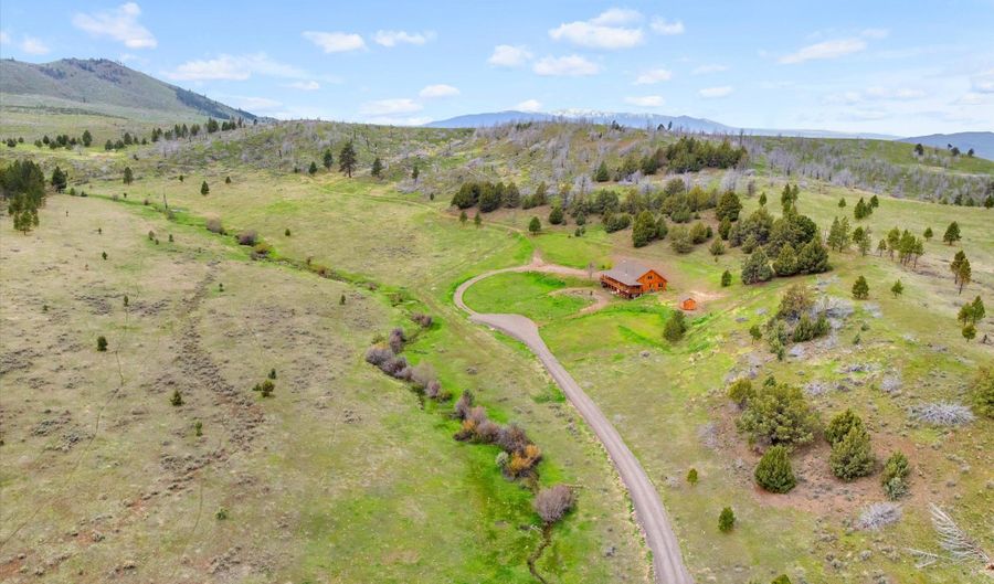 36020 Alder Creek Rd, Baker City, OR 97814 - 3 Beds, 2 Bath
