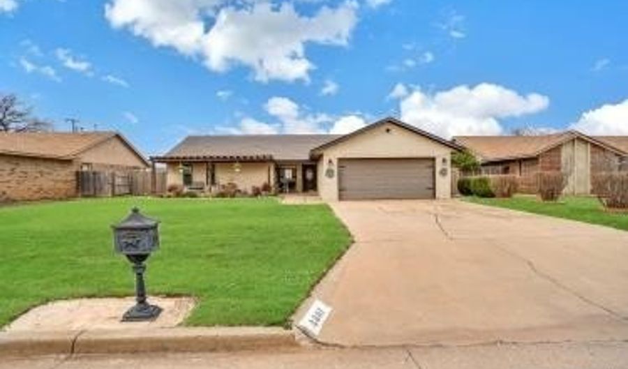1601 Oxford Dr, Altus, OK 73521 - 4 Beds, 2 Bath