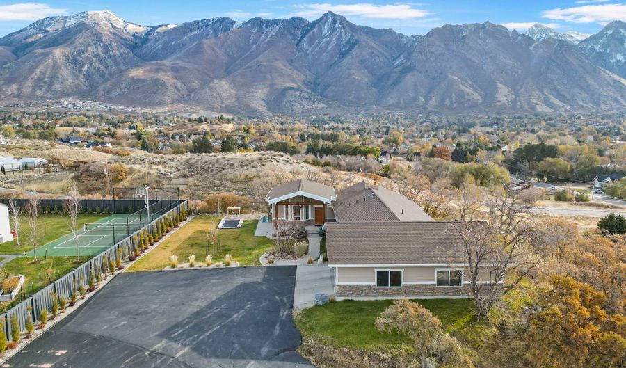 305 N 400 W, Alpine, UT 84004 - 4 Beds, 2 Bath