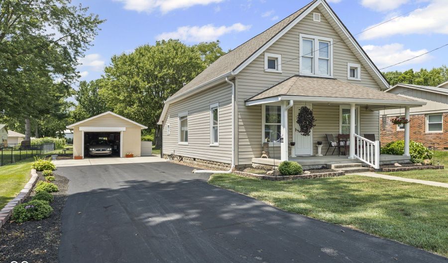218 N West St, Bargersville, IN 46106 - 3 Beds, 1 Bath